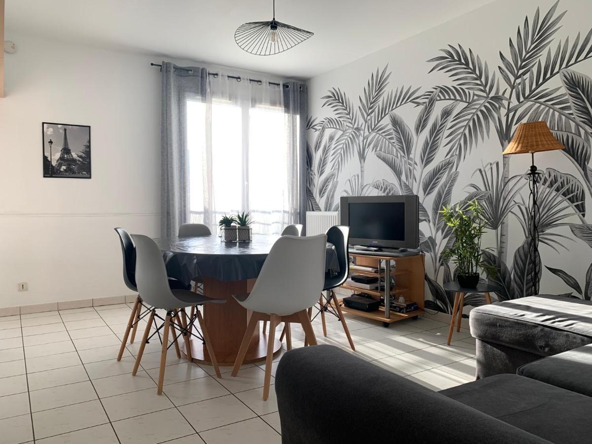 Disney, Sunny Comfortable 2 Bedrooms Family Apartment, 8 Pers, Wifi, Netflix Шеси Екстериор снимка