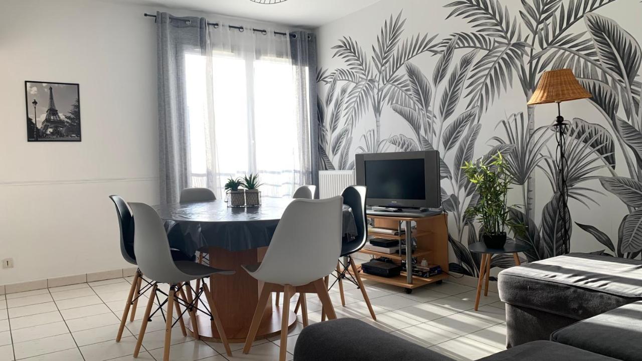 Disney, Sunny Comfortable 2 Bedrooms Family Apartment, 8 Pers, Wifi, Netflix Шеси Екстериор снимка