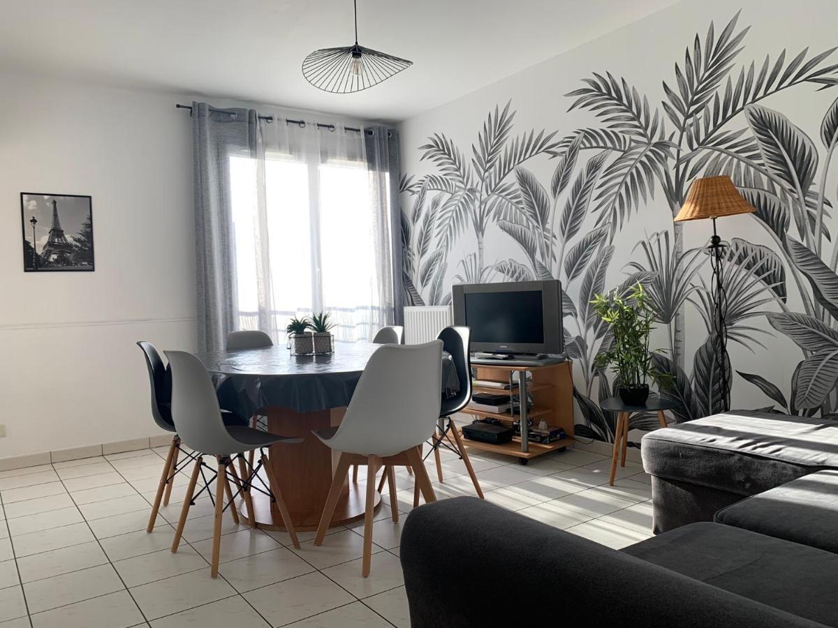 Disney, Sunny Comfortable 2 Bedrooms Family Apartment, 8 Pers, Wifi, Netflix Шеси Екстериор снимка